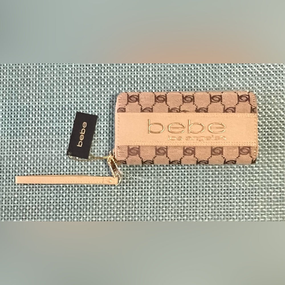 Bebe Wristlet Wallet NEW With